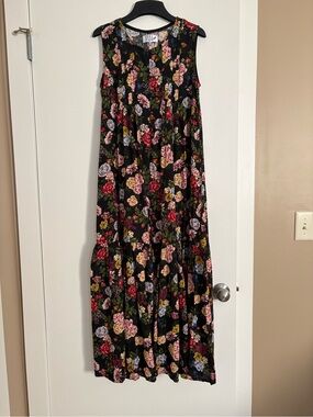 Sleeveless Floral Maxi Dress in Black with Pocket Made in USA